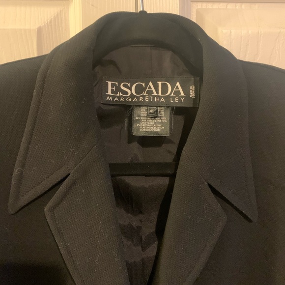 Vintage Escada Black Blazer - Picture 14 of 16